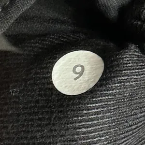 Lululemon Jacket‎ Womens 6 Gray Full Zip Hooded Pockets Cinch Waist Gym thumbnail 8