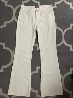 Low Rise Jeans thumbnail 2