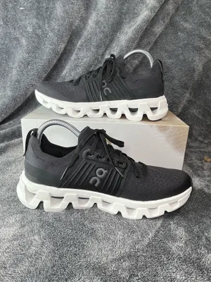 On Cloudswift 4 Black White Women’s 9.5 Running Shoes Sneakers New⁠ thumbnail 2