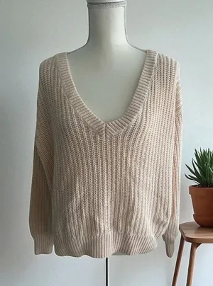 VS PINK Cream Cable Knit V Neck Sweater Size S thumbnail 1