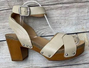 Lucky Brand Hadilla Women’s Tan Leather Platform Sandal With Studs Size 10M thumbnail 1