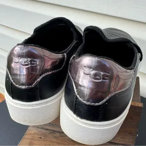 UGG Black Leather Slip On Sneakers Women Size 8 EU 39 Casual Platform Comfort thumbnail 9