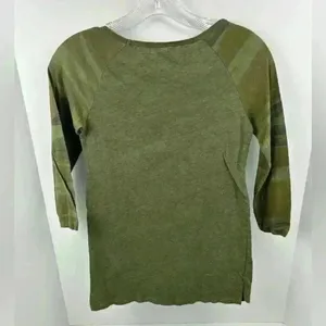 LOL Vintage green shirt‎ with short sleeve camouflage arms- Size XS thumbnail 3