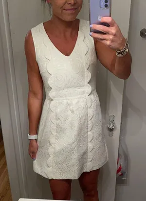 Effie's White Dress thumbnail 1