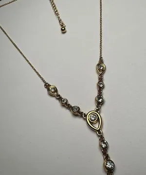NR By Avon Rhinestone Gold Tone Y Drop Lariat Chain Necklace Adjustable thumbnail 3
