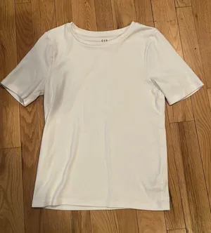 Gap White Modern T Shirt thumbnail 1