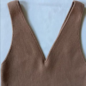 Abercrombie & Fitch Ribbed Knit Crop Tank Top Brown V-Neck Sleeveless Womens Med thumbnail 5