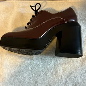 Gianni Bini Heels Platform Pumps Maroon/Burgandy size 10 thumbnail 10