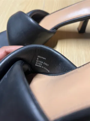 Abercrombie & Fitch Black Padded Crossover Heeled Mules Size 9 thumbnail 10