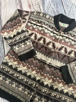 Vintage R.E.I. 100% Wool Fair Isle Knit Cardigan in Black, Brown & Cream thumbnail 4