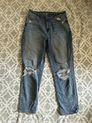 American Eagle Outfitters Mom Jeans thumbnail 1