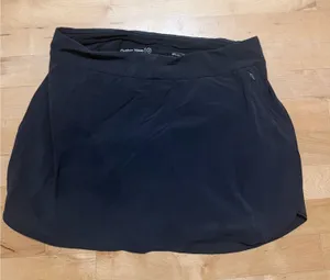 Outdoor Voices Hudson Black Active Skort thumbnail 1