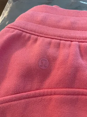 lululemon athletica Scuba High-Rise shorts Drawstring Athletic Shorts Size 6 thumbnail 3