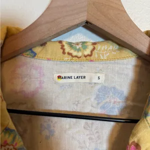Marine Layer‎ Daydream Retro Hibiscus Pajama Top thumbnail 3
