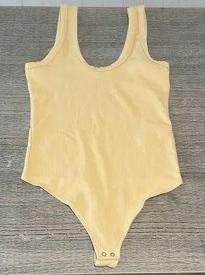 Abercrombie & Fitch Pale Yellow Orange Ribbed Bodysuit S thumbnail 1