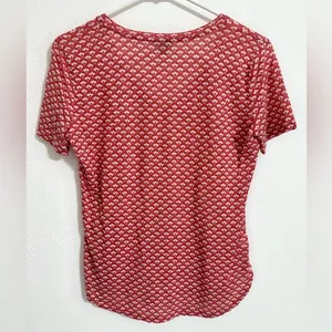 Ann Taylor red and white 100% linen floral motif short sleeve tee, size XS thumbnail 3