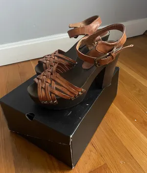 H&M Chunky Brown Leather Heeled Snadals Block heel Boho Indie size 5 Festival thumbnail 1