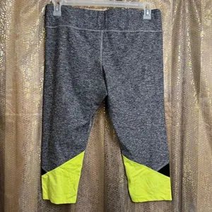 PINK Victorias Secret Yoga Gray Neon Green Black‎ Capri Leggings Pull On Large thumbnail 2