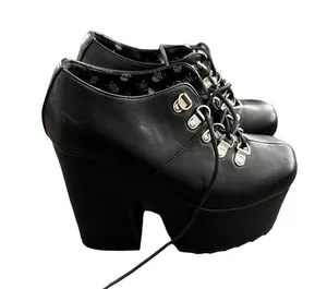 Lamoda Resolution Platform Boots Size 8 Black thumbnail 2