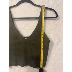 Madewell Brodale Ribbed Sweater Tank Top Womens Medium Kale Green V-Neck‎ Crop thumbnail 8