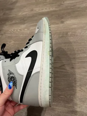 jordan 1 mid thumbnail 7