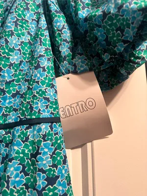 Entro Blue Floral Puff-Sleeve Maxi Dress thumbnail 6