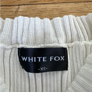 White Fox Boutique - Long Flare Sleeve Knit Mini Dress in White thumbnail 2