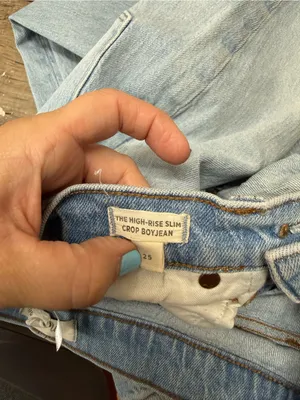 Madewell The High-Rise Slim Crop Boyjean in Dumas‎ Wash: Ripped Edition size 25 thumbnail 5