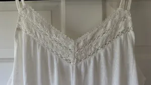 O’Neill White Lace Trim Cami Tank XL Boho Flowy Top thumbnail 2