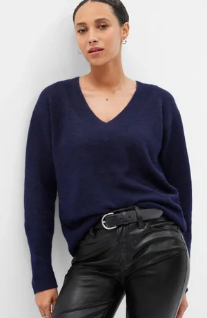 Gap Women's Relaxed Fit Lightweight V-Neck Sweater thumbnail 1