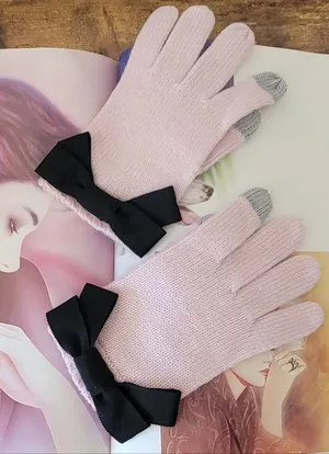 Kate Spade Bow Knit Gloves In Pink thumbnail 1
