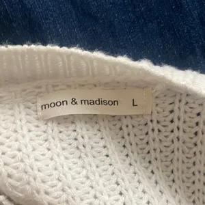 Moon & Madison Striped Knit Sweater - White, Tan, and Brown Size L thumbnail 5