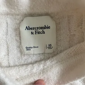 Abercrombie and fitch cable knit sweater thumbnail 8