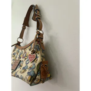 RARE VTG Y2K Dooney & Bourke Bumble Bee Print Shoulder Bag Leather canvas thumbnail 4