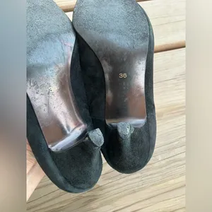 Elegant YVES SAINT LAURENT Shoes🌷🌷 thumbnail 4