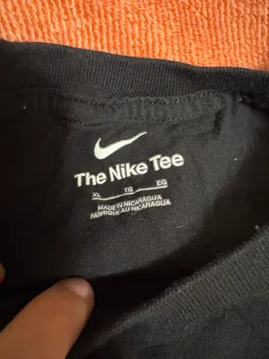 Nike tee shirt thumbnail 2