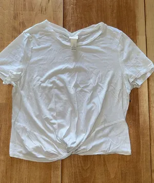 HM‎ White Front Twist Knot Short Sleeve Crop Tee Shirt Small thumbnail 1