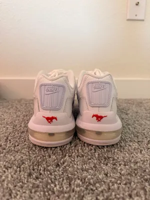 Nike Air Max 270 Shoes thumbnail 2