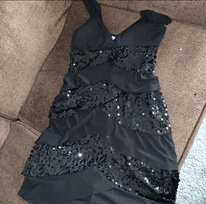 La Bellum sequins Black Sequin Tiered Slip Dress thumbnail 4