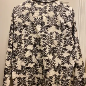 🌷CHARACTER PAJAMA TOP LONG SLEEVES SIZE L🌷 Size L thumbnail 3