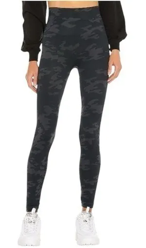 Spanx Women’s Size M Black Camo Seamless Look At Me Now Leggings thumbnail 1