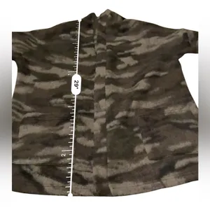 Nanavatee Green‎ Camo Long Sleeve Open Knit Fuzzy Soft Cardigan Sz S/M thumbnail 9