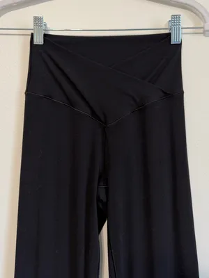 OFFLINE by Aerie Crossover Flare Leggings Size Small Black thumbnail 4