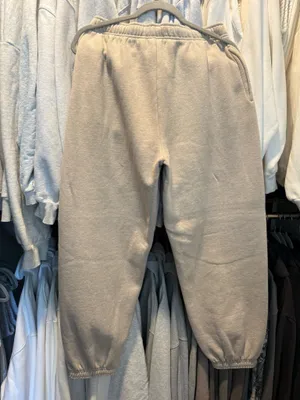 Aritzia Mega Sweatpants thumbnail 2