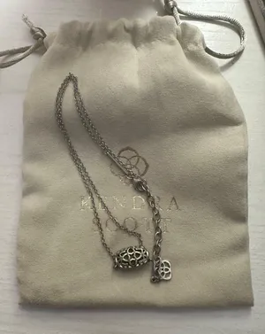 Kendra Scott ENecklace thumbnail 2
