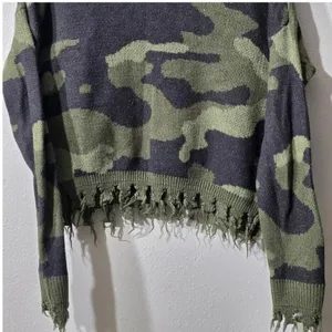 Full Circle Trends Camo Distressed Knit Sweater L‎ Fits S/M Y2K Fringe Crop thumbnail 4