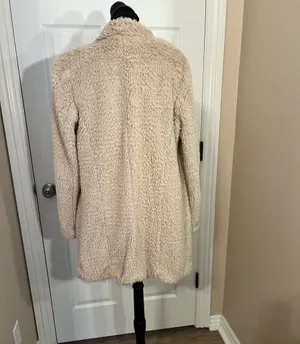 Kenneth Cole Vintage beige faux fur fuzzy coat thumbnail 4