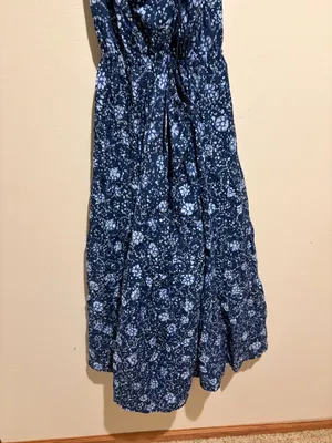 Madewell Cross-Back Halter Midi Dress in Vineyard Medallion Navy Blue thumbnail 11