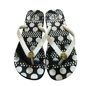Tory Burch women’s sandals size 8 black white polka dot foam flip flops thumbnail 2