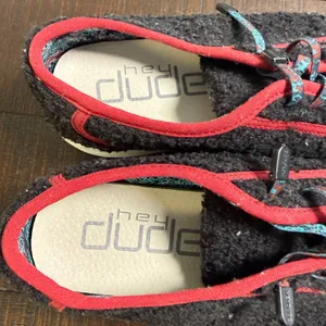Hey Dude Karina Sherpa Moonless Sangria Black Red Sneakers 12221120 Womens 9 thumbnail 7